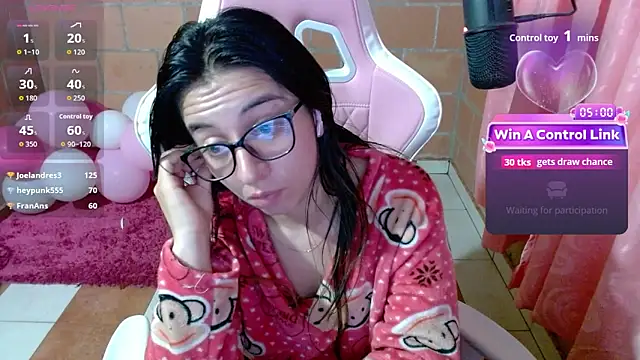 Watch Maggie_Fox3 live on EroticFlix - High definition streams
