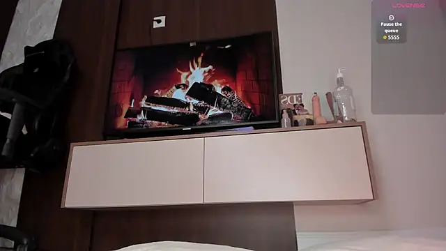 Watch amy_akime live on EroticFlix - High definition streams
