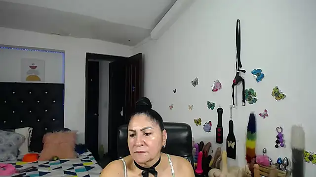 mature_bigboobs10 webcam