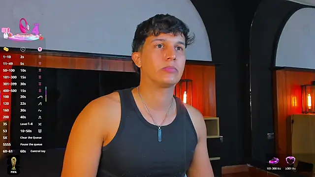 Leo_Savage_ webcam