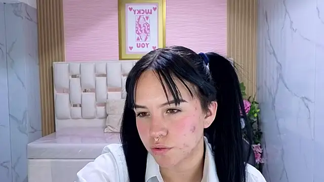 sarita_09_s webcam