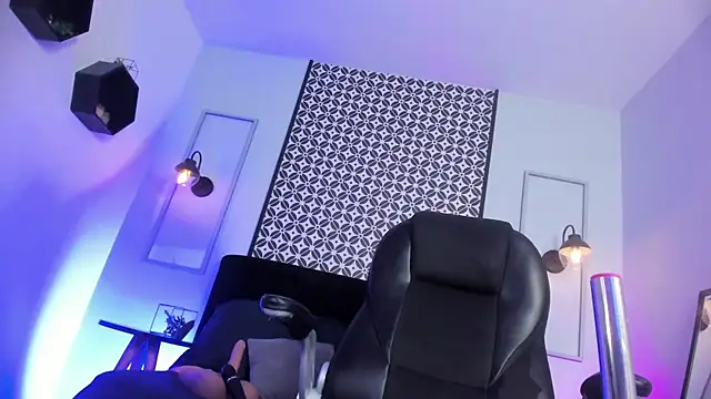 Amber_gold_ webcam