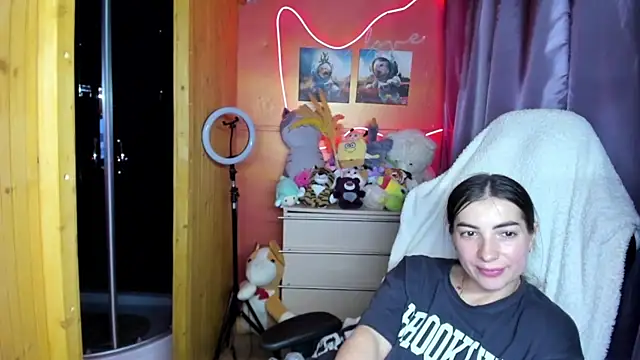 Fiery_Brunette_ webcam