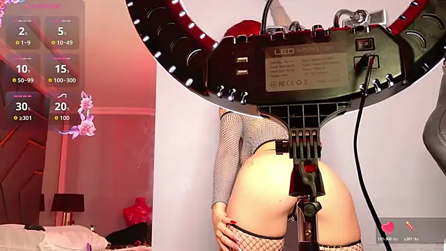Watch SamanthaPierce live on EroticFlix - High definition streams