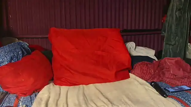 Bustyboobs02xx webcam