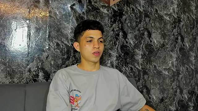cameron_lux77 webcam