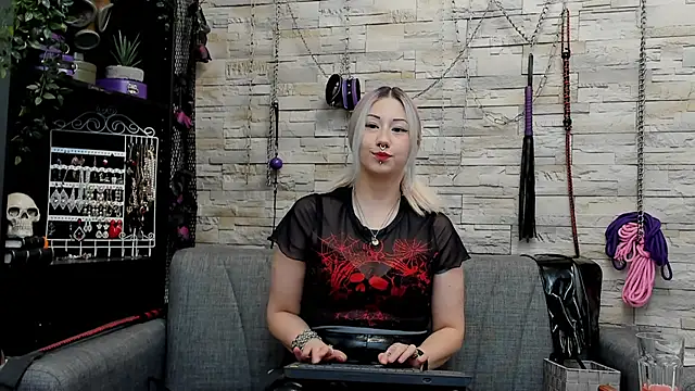CruelMistress webcam