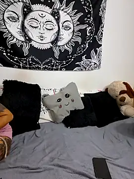 abby_n_emily webcam