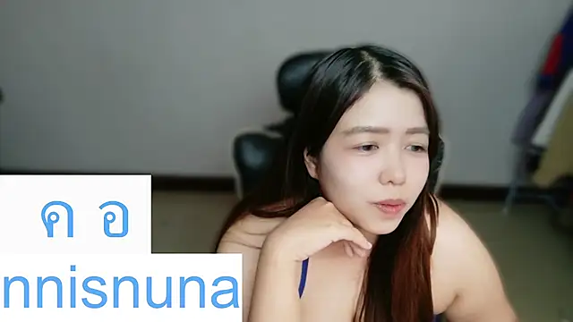 nunanunanuna live cam on StripChat