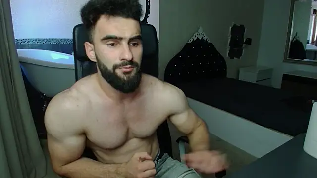 micahlane (M young) - I'm prepairing for bodybuilding contest