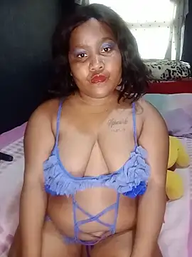 ChubbyMidgetxxx19 webcam
