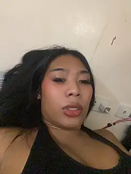 hugecock_tamira webcam