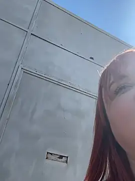 LadyDreams11 webcam