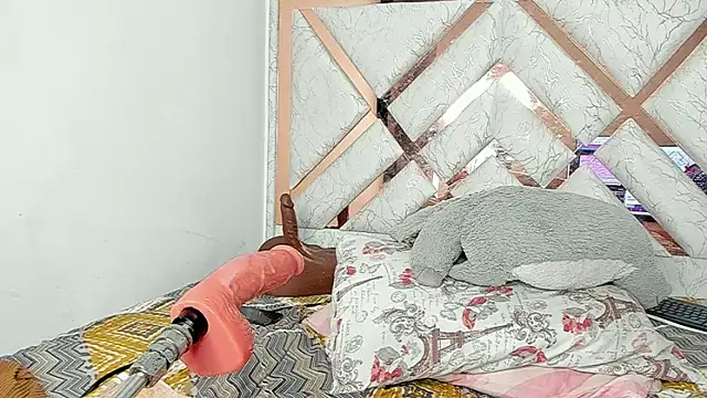 WhitneyWells webcam