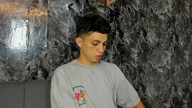 cameron_lux77 webcam