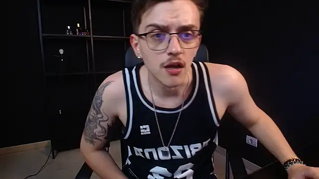 FelixStarkk live cam on StripChat