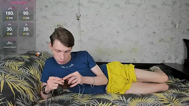 ERICK__DEEN live cam on StripChat