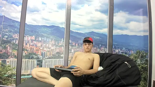 LiamRamirezz webcam