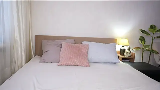 Watch Lily_minx live on EroticFlix - High definition streams