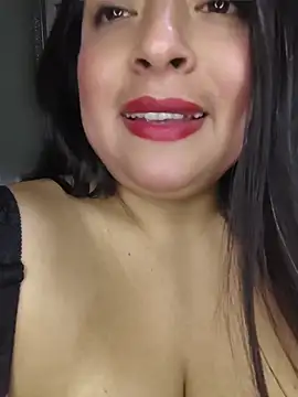 Gatitadiablita35 webcam