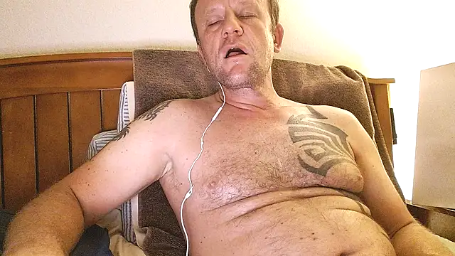 Yournaughty live cam on StripChat