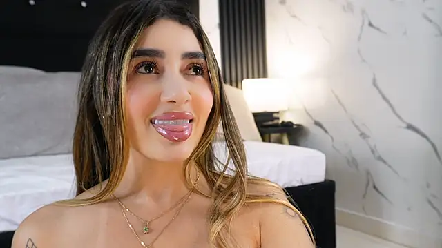 Annyy_Rosse webcam