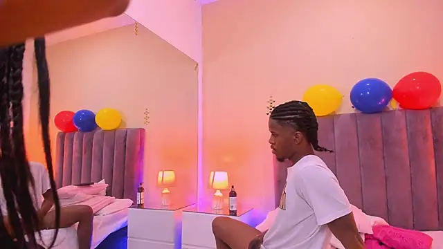 kiaraa_y_her_crazy - Kiaraa_y_Her_Crazy's free webcam - UK Sex Cams