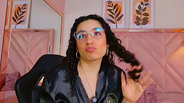 DemiJones_ webcam