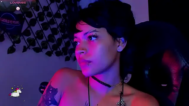 Anny_Kiitty webcam