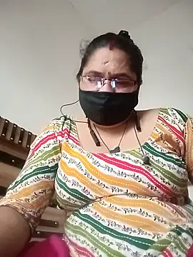 Menka_cut34 webcam