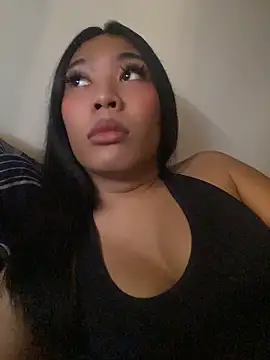 hugecock_tamira webcam