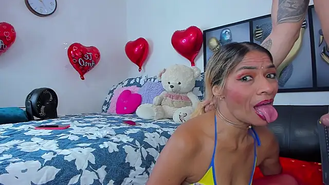 Angeline_focus webcam