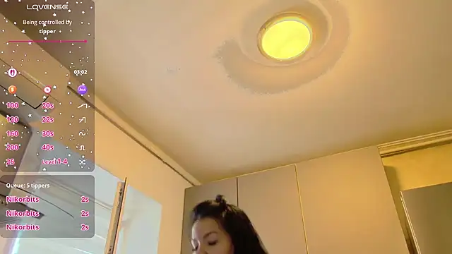 alisoncassie's live room