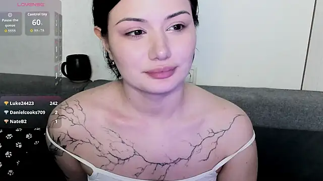 Dark_Moni webcam