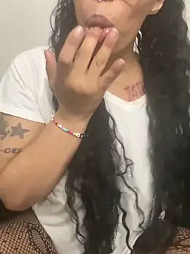 Desirae_Luciano