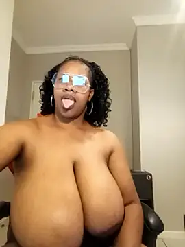 Watch bustylisa1983 live on EroticFlix - High definition streams
