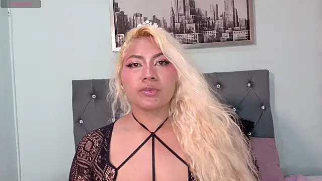 Watch IvonnyBon_gh live on EroticFlix - High definition streams