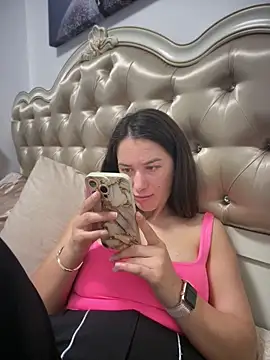 HotXMom_ webcam
