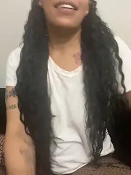 Desirae_Luciano