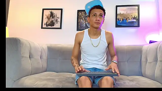 KING_BOYS2026 webcam