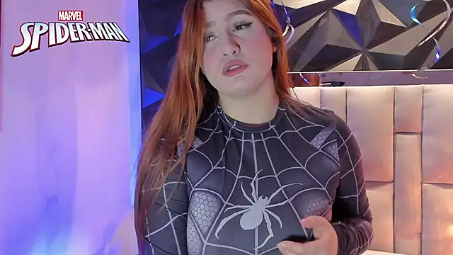 megan_whitee__ webcam