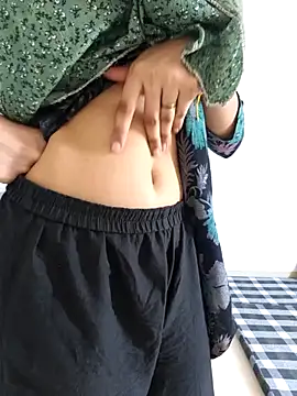 zoya_baby_ webcam