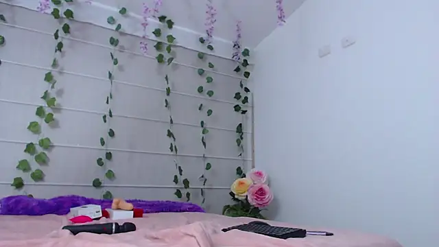 Lucyanajoi webcam