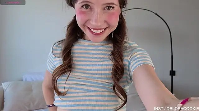 delorathecookiee (F teen) - massage booty