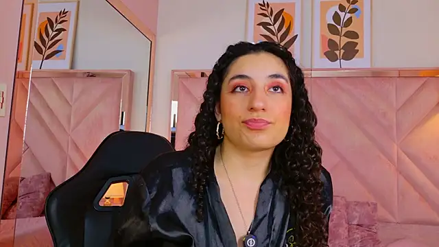 DemiJones_ webcam