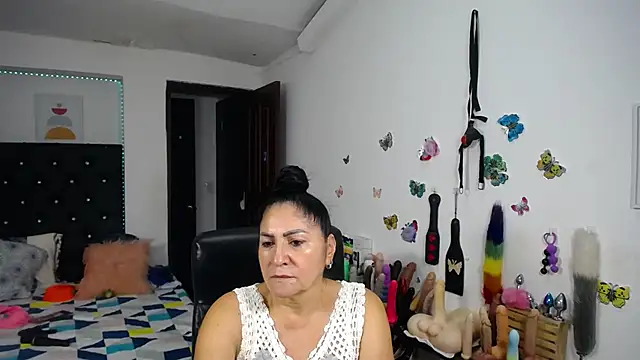 mature_bigboobs10 webcam