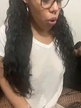 Desirae_Luciano
