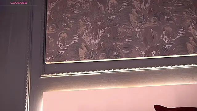 MiaKay1 webcam