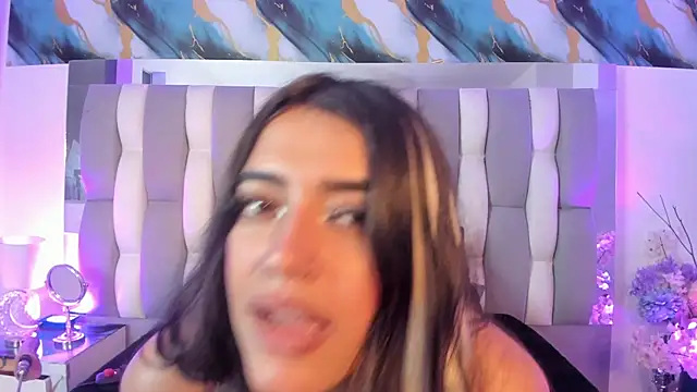 IsaDiiaz webcam
