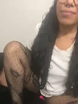 Desirae_Luciano